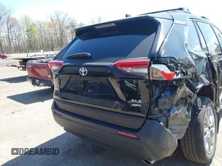 2024 Toyota RAV4 XLE Premium with VIN 2T3A1RFV9RC425493, listed as a IAAI auction lot 41973775 with 15,827 mi miles and . Bid and sale history available at DreamBid. Image 16.