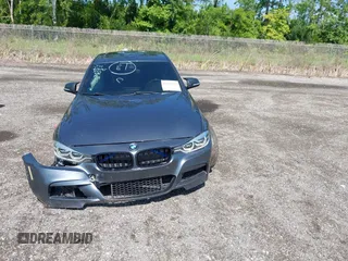 2018 BMW 3 Series 340i z VIN WBA8B3G57JNU36801, wystawiony jako IAAI lot #42524722 z przebiegiem 63 787 mil mil oraz . Historia ofert i sprzedaży dostępna na DreamBid. Obrazek 13.