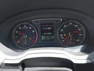 2018 Audi Q3 Premium Plus z VIN WA1JCCFS3JR028436, wystawiony jako IAAI lot #42067256 z przebiegiem 63 722 mil mil oraz . Historia ofert i sprzedaży dostępna na DreamBid. Obrazek 7.