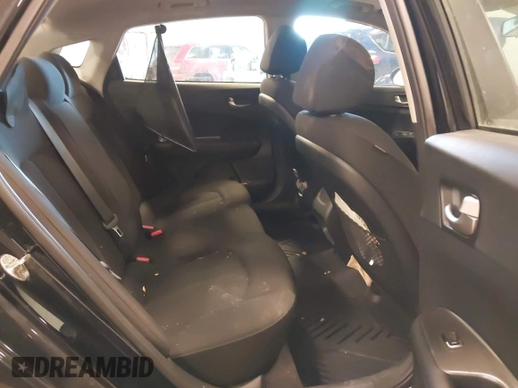 2019 Kia Optima LX with VIN 5XXGT4L31KG376856, listed as a IAAI auction lot 41427583 with 74,339 mi miles. Bid and sale history available at carsss.com. Image 8.
