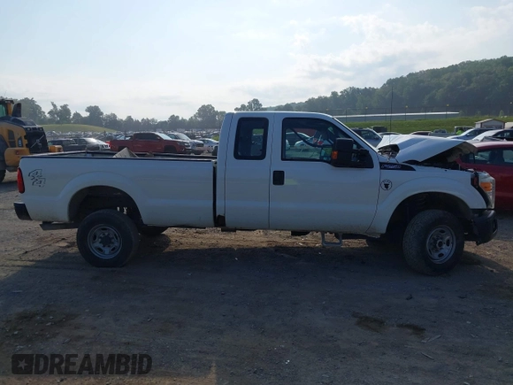 2012 Ford F-250 XL z VIN 1FT7X2B64CEC70511, wystawiony jako IAAI lot #42637624 z przebiegiem 252 372 mil mil oraz . Historia ofert i sprzedaży dostępna na DreamBid. Obrazek 13.
