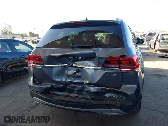 2018 Volkswagen Atlas S z VIN 1V2AP2CA2JC599675, wystawiony jako IAAI lot #42527327 z przebiegiem 84 445 mil mil oraz . Historia ofert i sprzedaży dostępna na DreamBid. Obrazek 16.