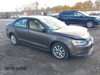 2011 Volkswagen Jetta SE с VIN 3VWDZ7AJ9BM396594, выставлен на аукционе IAAI как лот 41229668 с пробегом 168 282 миль миль и . История ставок и продаж доступна на DreamBid. Изображение 1.