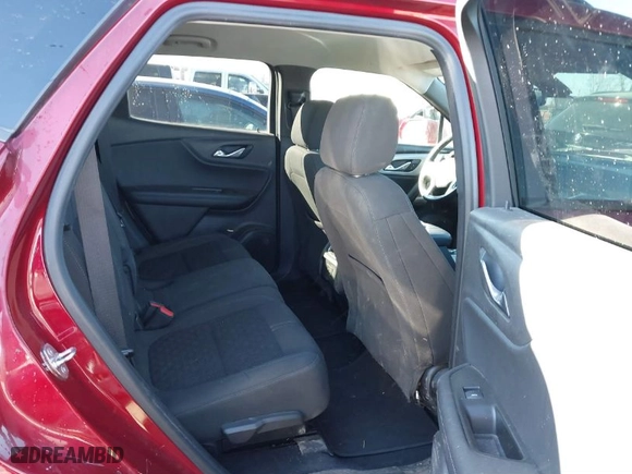 2019 Chevrolet Blazer with VIN 3GNKBBRA4KS586828, listed as a IAAI auction lot 41695381 with 85,032 mi miles. Bid and sale history available at carsss.com. Image 8.