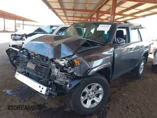 2021 Toyota 4Runner SR5 z VIN JTEMU5JR7M5963062, wystawiony jako IAAI lot #41851910 z przebiegiem 62 175 mil mil oraz . Historia ofert i sprzedaży dostępna na DreamBid. Obrazek 17.