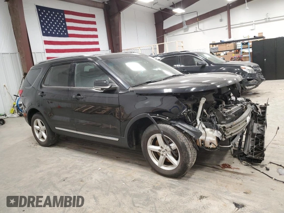 2017 Ford Explorer XLT with VIN 1FM5K8D80HGA66030, listed as a Copart auction lot 86068094 with 72,705 mi miles and Salvage Title. Bid and sale history available at carsss.com. Image 4.