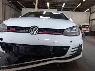 2015 Volkswagen GTI S с VIN 3VWYT7AU8FM067954, выставлен на аукционе IAAI как лот 41957265 с пробегом 107 116 миль миль и . История ставок и продаж доступна на DreamBid. Изображение 17.