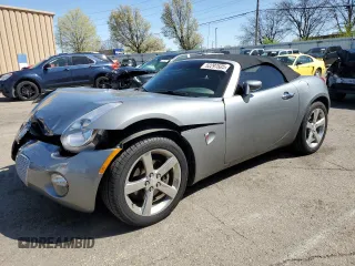 2007 Pontiac Solstice z VIN 1G2MB35B77Y113046, wystawiony jako Copart lot #52297605 z przebiegiem 35 658 mil mil oraz Szkoda całkowita • Salvage title. Historia ofert i sprzedaży dostępna na DreamBid. Obrazek 1.
