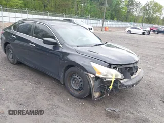 2015 Nissan Altima S z VIN 1N4AL3AP5FN335216, wystawiony jako IAAI lot #41942238 z przebiegiem 180 000 mil mil oraz . Historia ofert i sprzedaży dostępna na DreamBid. Obrazek 1.
