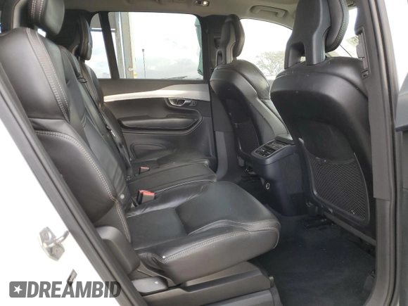 2016 Volvo XC90 T6 Momentum with VIN YV4A22PK8G1045772, listed as a Copart auction lot 45231845 with 73,976 mi miles and Clean Title. Bid and sale history available at carsss.com. Image 11.