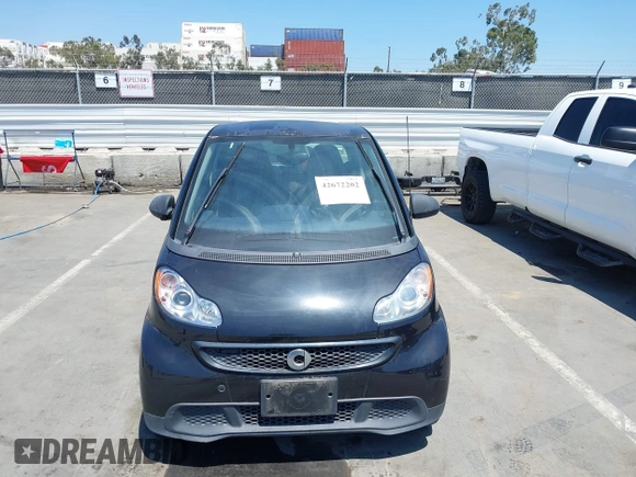 2015 Smart fortwo Passion с VIN WMEEJ3BA7FK802991, выставлен на аукционе IAAI как лот 42672202 с пробегом 45 850 миль миль и . История ставок и продаж доступна на DreamBid. Изображение 6.