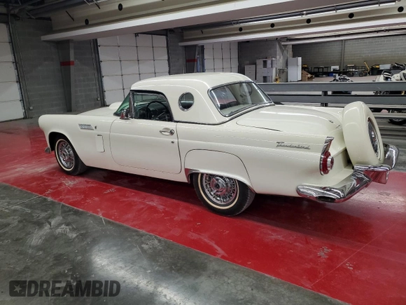 1956 Ford Thunderbird с VIN P6FH207435, выставлен на аукционе Copart как лот 46185885 с пробегом 15 314 миль миль и Чистый • Clean title. История ставок и продаж доступна на DreamBid. Изображение 2.