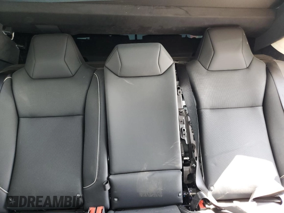 2024 Tesla Cybertruck z VIN 7G2CEHED4RA036923, wystawiony jako Copart lot #51940765 z przebiegiem 7 393 mil mil oraz Szkoda całkowita • Salvage title. Historia ofert i sprzedaży dostępna na DreamBid. Obrazek 10.