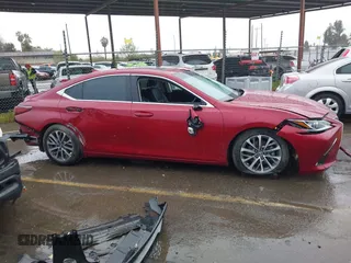 2022 Lexus ES 350 z VIN 58ACZ1B15NU119942, wystawiony jako IAAI lot #41785863 z przebiegiem 42 854 mil mil oraz . Historia ofert i sprzedaży dostępna na DreamBid. Obrazek 13.