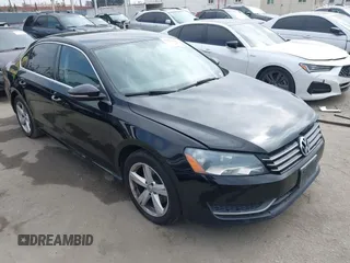 2012 Volkswagen Passat SE z VIN 1VWBP7A39CC098130, wystawiony jako IAAI lot #42366869 z przebiegiem 115 850 mil mil oraz . Historia ofert i sprzedaży dostępna na DreamBid. Obrazek 1.