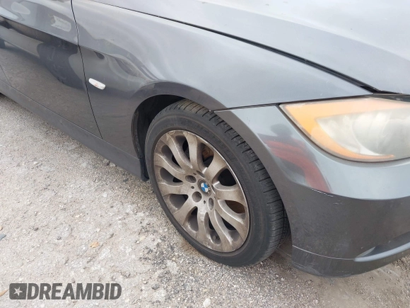 2008 BMW 3 Series 328xi with VIN WBAVC93528K056754, listed as a IAAI auction lot 41505019 with 80,516 mi miles. Bid and sale history available at carsss.com. Image 13.