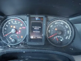 2022 Toyota Tacoma 2WD SR with VIN 3TYRX5GN0NT044350, listed as a IAAI auction lot 41313127 with 34,696 mi miles. Bid and sale history available at carsss.com. Image 7.