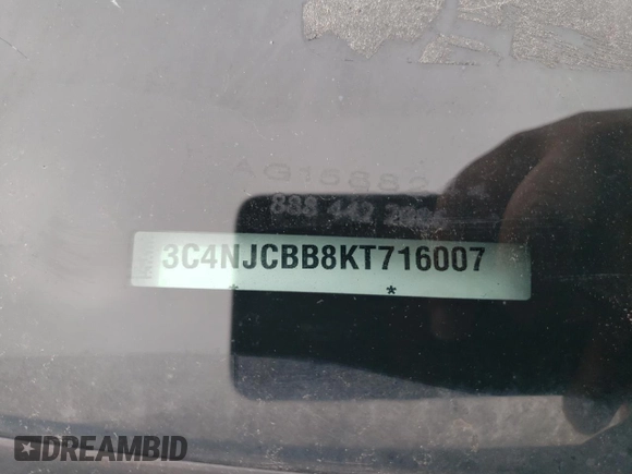 2019 Jeep Compass Latitude z VIN 3C4NJCBB8KT716007, wystawiony jako Copart lot #57232245 z przebiegiem 128 183 mil mil oraz Szkoda całkowita • Salvage title. Historia ofert i sprzedaży dostępna na DreamBid. Obrazek 12.
