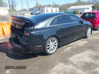 2015 Lincoln MKZ Hybrid z VIN 3LN6L2LU2FR624527, wystawiony jako IAAI lot #41976557 z przebiegiem 87 882 mil mil oraz . Historia ofert i sprzedaży dostępna na DreamBid. Obrazek 4.