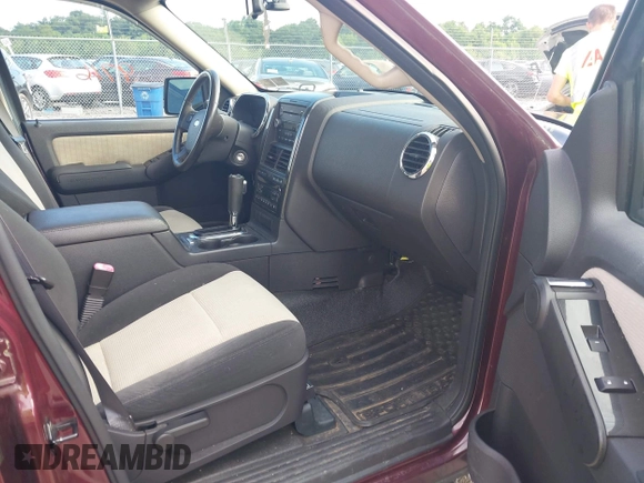 2008 Ford Explorer Sport Trac Limited with VIN 1FMEU53E58UA44526, listed as a IAAI auction lot 42699716 with 168,727 mi miles and . Bid and sale history available at DreamBid. Image 5.