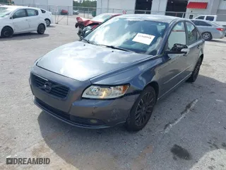 2011 Volvo S40 with VIN YV1672MS1B2545185, listed as a IAAI auction lot 41960918 with 191,791 mi miles. Bid and sale history available at carsss.com. Image 12.