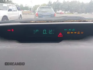 2008 Toyota Prius z VIN JTDKB20U987795330, wystawiony jako IAAI lot #42390791 z przebiegiem 176 251 mil mil oraz . Historia ofert i sprzedaży dostępna na DreamBid. Obrazek 7.