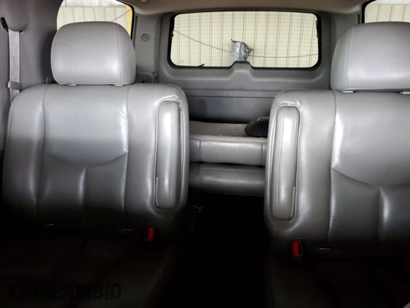 2006 Chevrolet Suburban Z71 with VIN 1GNFK16Z16J107777, listed as a Copart auction lot 65165995 with 212,436 mi miles and Salvage title. Bid and sale history available at DreamBid. Image 10.