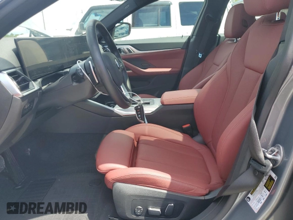 2024 BMW 4 Series 430i with VIN WBA63AV09RFT48581, listed as a Copart auction lot 56392545 with 12,811 mi miles and Non repairable. Bid and sale history available at DreamBid. Image 7.