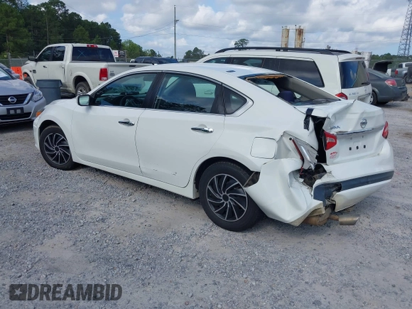 2016 Nissan Altima S z VIN 1N4AL3AP8GN327970, wystawiony jako IAAI lot #42433772 z przebiegiem 166 483 mil mil oraz . Historia ofert i sprzedaży dostępna na DreamBid. Obrazek 3.