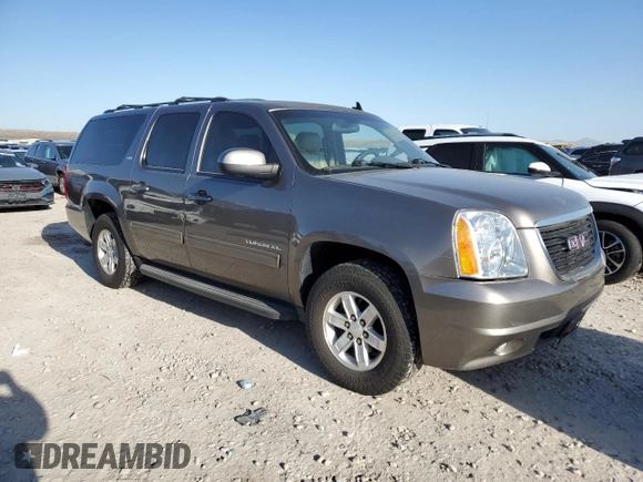 2014 GMC Yukon XL SLT with VIN 1GKS2KE7XER220161, listed as a Copart auction lot 54106865 with 169,583 mi miles and Salvage Title. Bid and sale history available at carsss.com. Image 4.