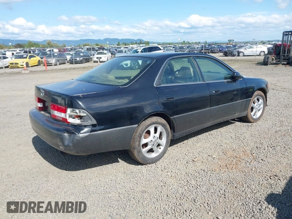 2001 Lexus ES 300 with VIN JT8BF28G010316809, listed as a IAAI auction lot 42175771 with 235,150 mi miles and . Bid and sale history available at carsss.com. Image 4.