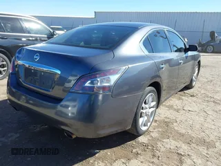 2012 Nissan Maxima SV z VIN 1N4AA5AP6CC848516, wystawiony jako IAAI lot #41711233 z przebiegiem 164 170 mil mil oraz . Historia ofert i sprzedaży dostępna na DreamBid. Obrazek 4.