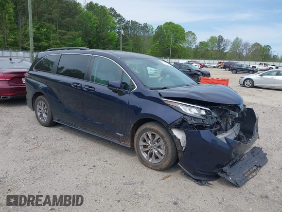 2021 Toyota Sienna LE z VIN 5TDKRKEC4MS024401, wystawiony jako IAAI lot #42043932 z przebiegiem 37 417 mil mil oraz . Historia ofert i sprzedaży dostępna na DreamBid. Obrazek 1.