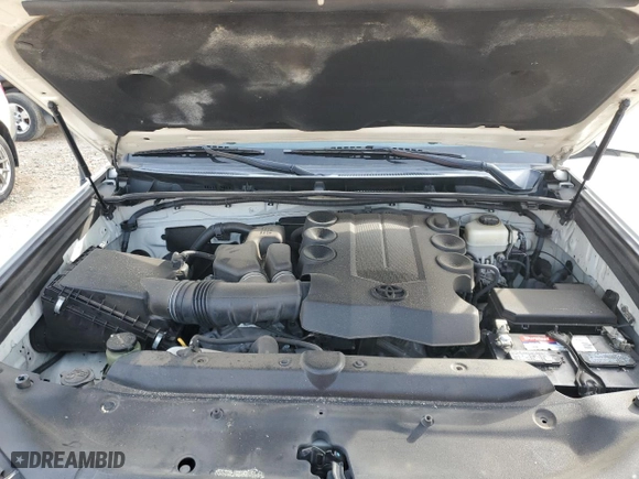 2011 Toyota 4Runner SR5 with VIN JTEZU5JR9B5027592, listed as a Copart auction lot 45521265 with 189,846 mi miles and Salvage Title. Bid and sale history available at carsss.com. Image 14.