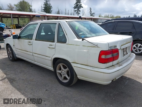 1999 Volvo S70 with VIN YV1LS55A4X1565064, listed as a IAAI auction lot 42009770 with 239,729 mi miles and . Bid and sale history available at DreamBid. Image 3.