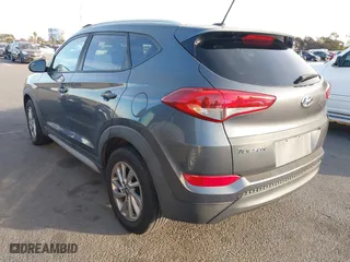 2017 Hyundai Tucson SE Plus with VIN KM8J33A47HU396149, listed as a IAAI auction lot 41391186 with 58,192 mi miles. Bid and sale history available at carsss.com. Image 3.