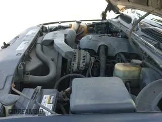 2001 Chevrolet Tahoe LS с VIN 1GNEC13T61R182977, выставлен на аукционе IAAI как лот 43061277 с пробегом 197 213 миль миль и . История ставок и продаж доступна на DreamBid. Изображение 12.
