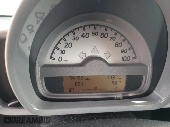 2009 Smart fortwo Pure with VIN WMEEJ31X19K216555, listed as a Copart auction lot 64412765 with 74,152 mi miles and Clean title. Bid and sale history available at DreamBid. Image 9.