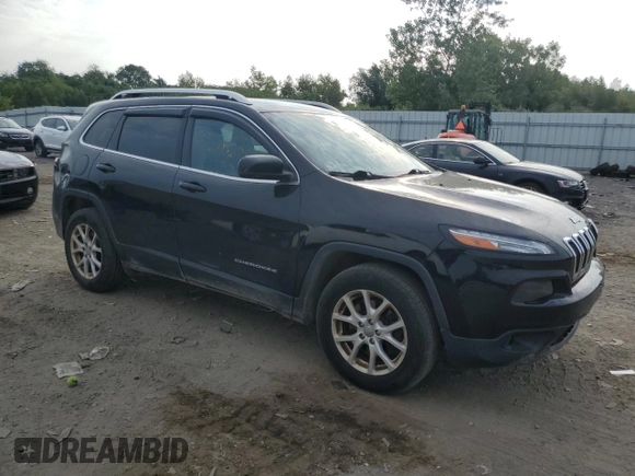 2017 Jeep Cherokee Latitude z VIN 1C4PJMCB0HW634904, wystawiony jako Copart lot #67006515 z przebiegiem 96 661 mil mil oraz Czysty tytuł • Clean title. Historia ofert i sprzedaży dostępna na DreamBid. Obrazek 4.