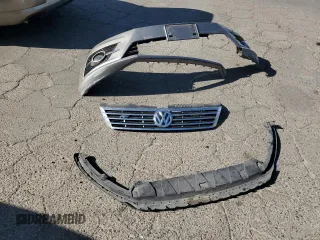 2013 Volkswagen CC R-Line with VIN WVWBP7AN2DE556410, listed as a Copart auction lot 77360244 with 114,891 mi miles and Salvage Title. Bid and sale history available at DreamBid. Image 12.