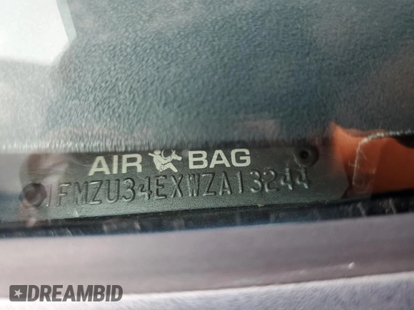 1998 Ford Explorer XL z VIN 1FMZU34EXWZA13244, wystawiony jako Copart lot #54456095 z przebiegiem 192 527 mil mil oraz Szkoda całkowita • Salvage title. Historia ofert i sprzedaży dostępna na DreamBid. Obrazek 13.
