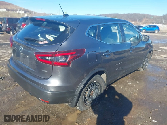 2020 Nissan Rogue Sport SL with VIN JN1BJ1CWXLW386085, listed as a IAAI auction lot 41573909 with 60,167 mi miles. Bid and sale history available at carsss.com. Image 4.