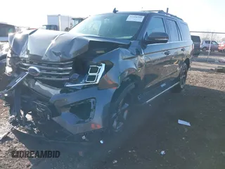 2018 Ford Expedition XLT with VIN 1FMJU1JT8JEA36400, listed as a IAAI auction lot 41918560 with 106,682 mi miles and . Bid and sale history available at DreamBid. Image 6.
