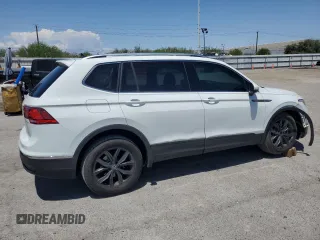 2022 Volkswagen Tiguan SE with VIN 3VV3B7AX0NM033243, listed as a Copart auction lot 59687425 with 42,841 mi miles and Salvage title. Bid and sale history available at DreamBid. Image 3.