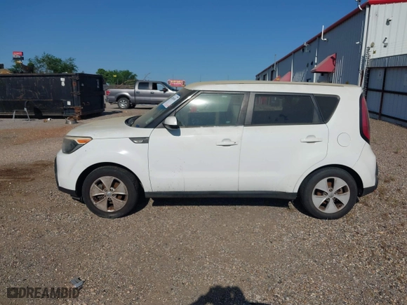 2014 Kia Soul with VIN KNDJN2A21E7056478, listed as a IAAI auction lot 42016501 with 203,500 mi miles. Bid and sale history available at carsss.com. Image 16.