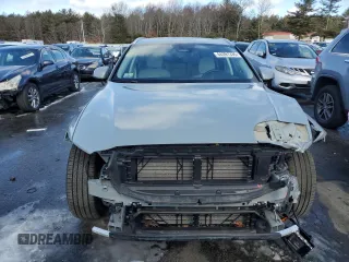 2024 Volvo V60 Cross Country Plus with VIN YV4L12WYXR2134824, listed as a Copart auction lot 44391335 with 9,140 mi miles and Salvage Title. Bid and sale history available at carsss.com. Image 5.