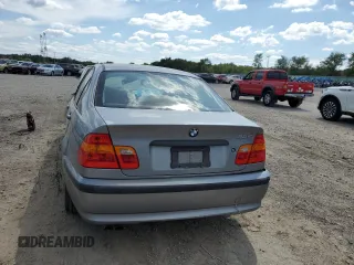 2005 BMW 3 Series 325i with VIN WBAEV33495KX10532, listed as a Copart auction lot 67597514 with 0 mi miles and Salvage Title. Bid and sale history available at carsss.com. Image 6.