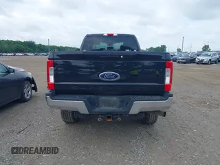 2019 Ford F-250 XL with VIN 1FT7X2B62KEC76242, listed as a IAAI auction lot 42550765 with 49,847 mi miles and . Bid and sale history available at DreamBid. Image 17.