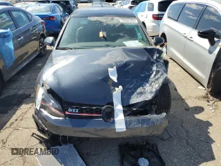 2018 Volkswagen GTI S z VIN 3VW447AU2JM281956, wystawiony jako Copart lot #50952245 z przebiegiem Nie podano mil oraz Czysty tytuł • Clean title. Historia ofert i sprzedaży dostępna na DreamBid. Obrazek 5.