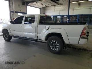 2015 Toyota Tacoma with VIN 3TMMU4FN2FM086482, listed as a Copart auction lot 57124365 with 211,638 mi miles and Salvage title. Bid and sale history available at DreamBid. Image 2.